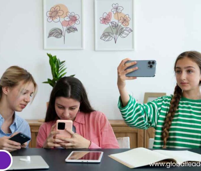 Russia blocks Snapchat and limits FaceTime